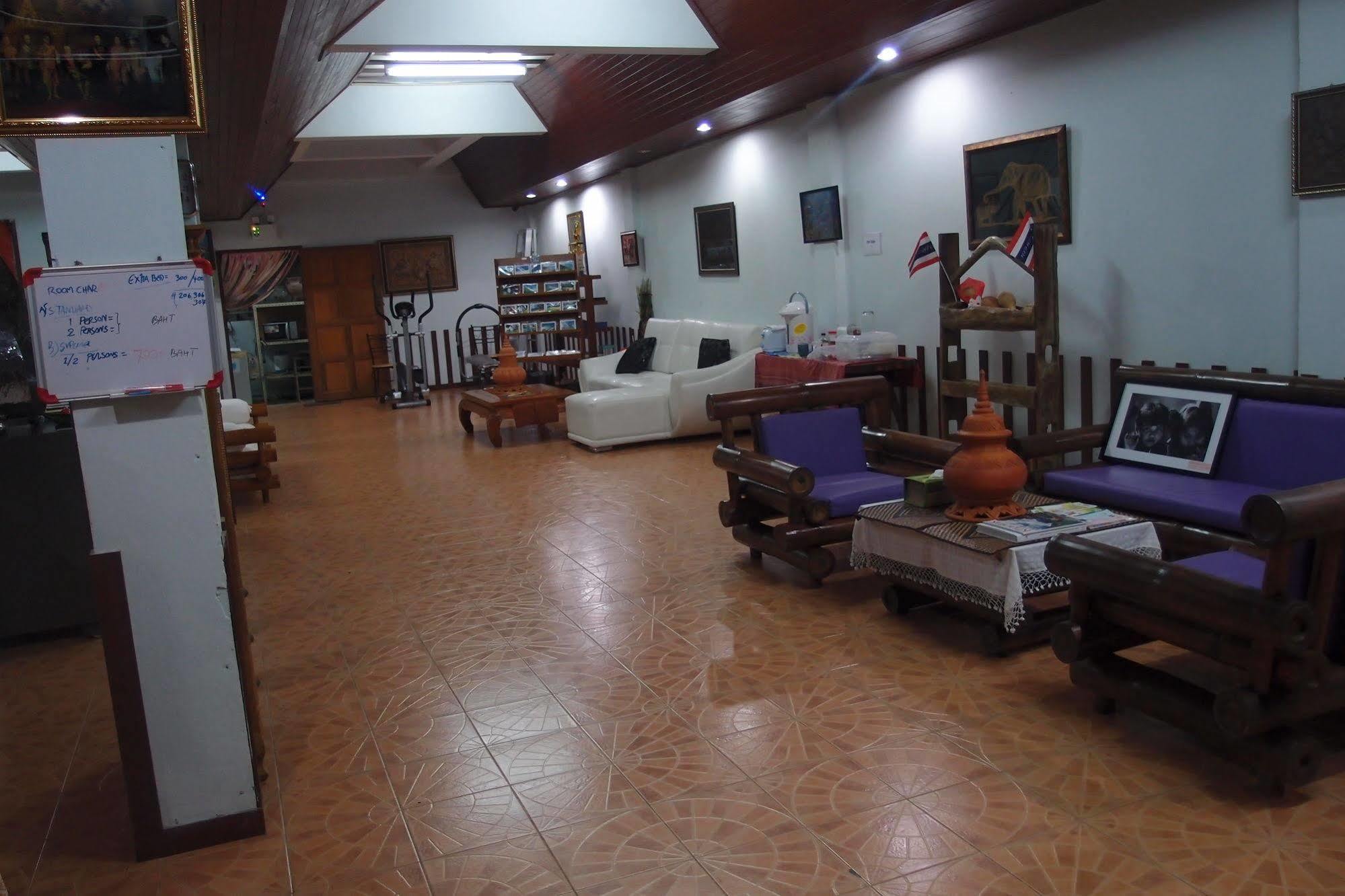 Khaolak Traveller Lodge Khao Lak Exterior photo