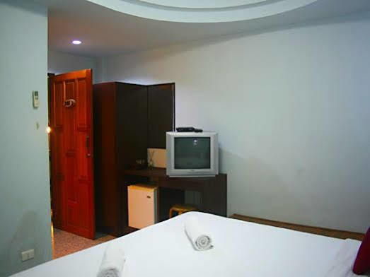 Khaolak Traveller Lodge Khao Lak Exterior photo